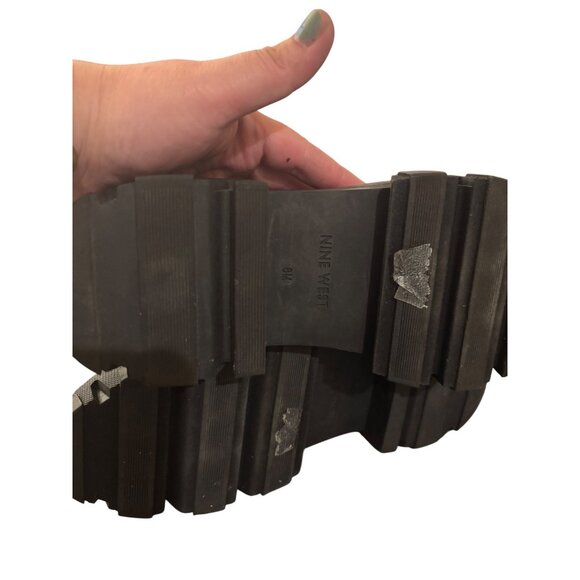 Nine West Black Quilted Ankle Boots With Faux Fur Lining  Chunky Lug Sole - Picture 7 of 11